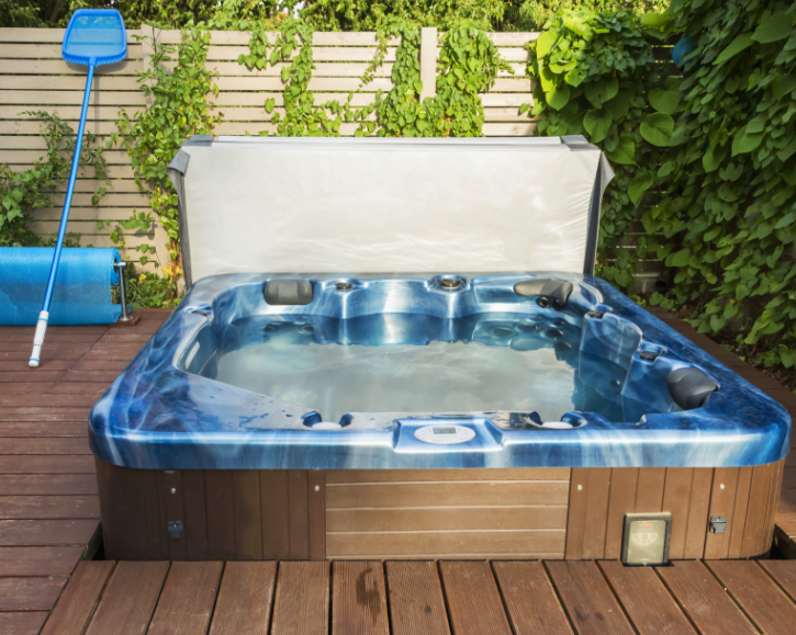 outdoor hot tub